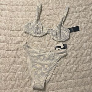 Abercrombie Bikini Size Small Top and Extra Small Bottom